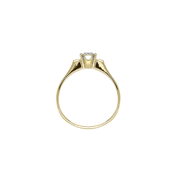 Nhẫn đính hôn bằng vàng có đá cubic zirconia