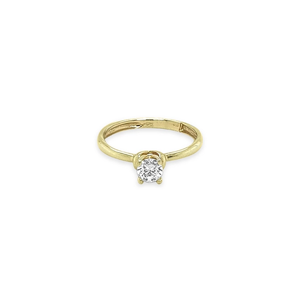 Nhẫn đính hôn bằng vàng với đá zircon