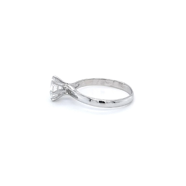 Nhẫn đính hôn bằng vàng trắng và zircon