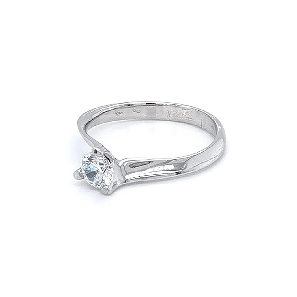 Nhẫn đính hôn bằng vàng trắng và zircon