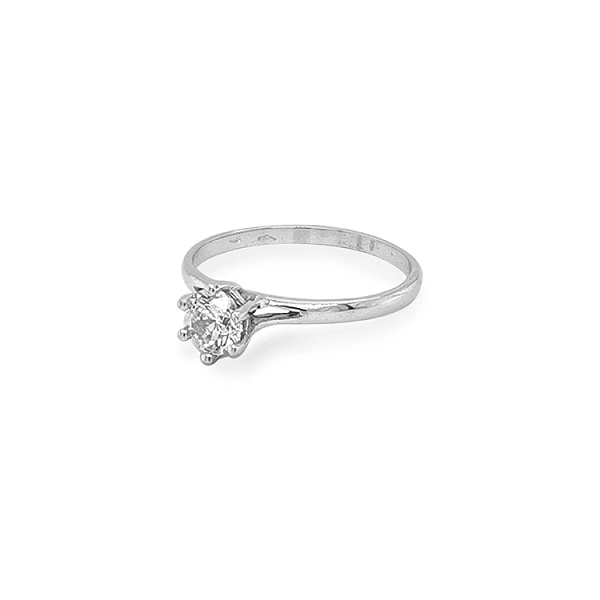 Nhẫn đính hôn bằng vàng với đá zircon