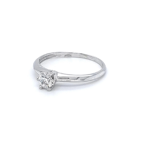Nhẫn đính hôn bằng vàng trắng và zircon