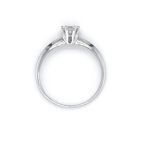 Nhẫn đính hôn bằng vàng trắng và zircon