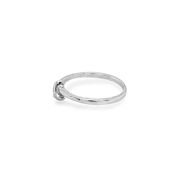 Nhẫn vàng đính đá zircon