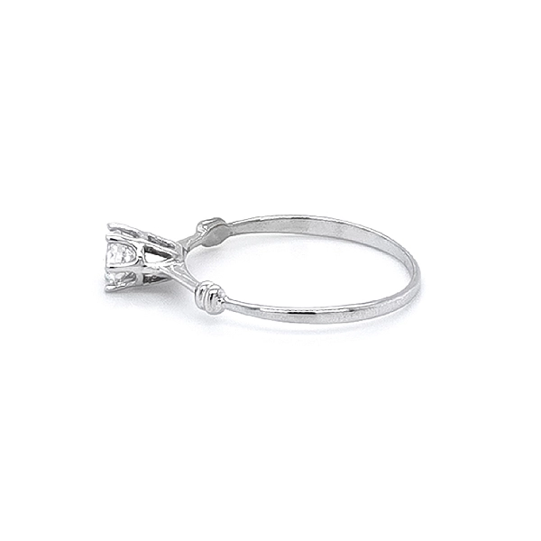 Nhẫn đính hôn bằng vàng trắng và zircon