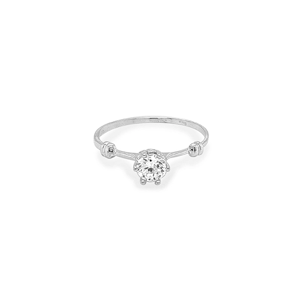 Nhẫn đính hôn bằng vàng với đá zircon