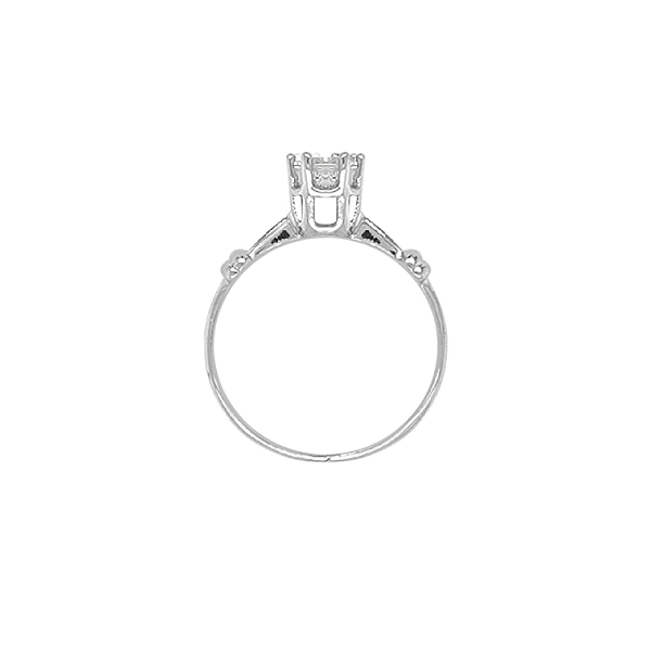 Nhẫn đính hôn bằng vàng với đá zircon