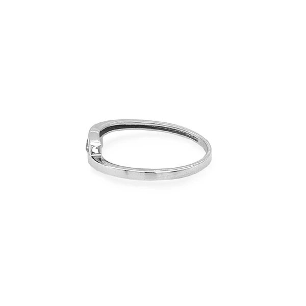 Nhẫn vàng đính đá zircon