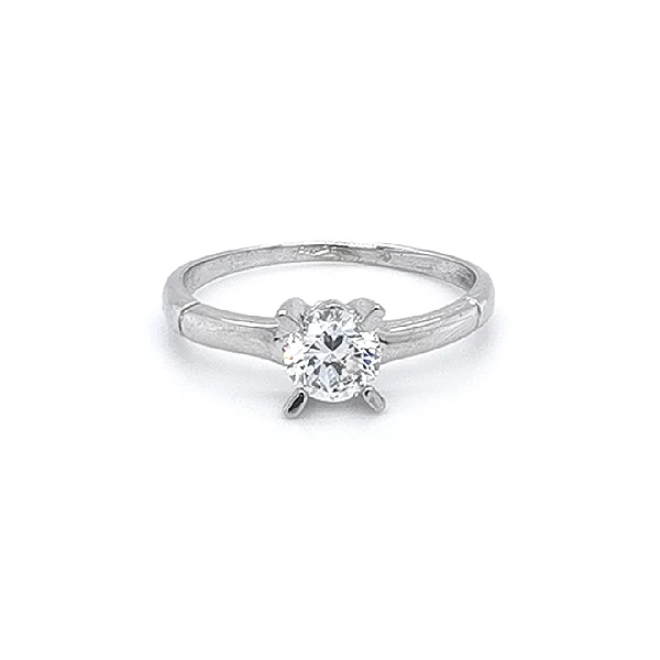 Nhẫn đính hôn bằng vàng trắng và zircon