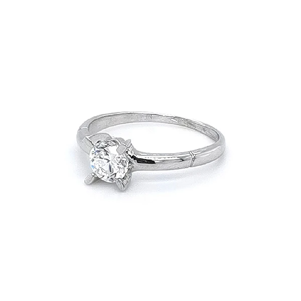Nhẫn đính hôn bằng vàng trắng và zircon
