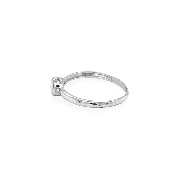 Nhẫn vàng đính đá zircon