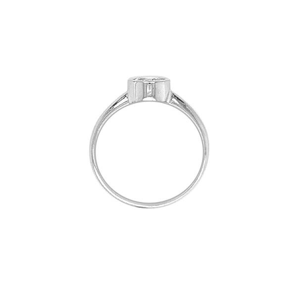 Nhẫn đính hôn bằng vàng với đá zircon