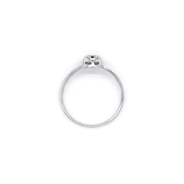 Nhẫn đính hôn bằng vàng trắng và zircon