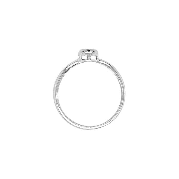 Nhẫn đính hôn bằng vàng với đá zircon
