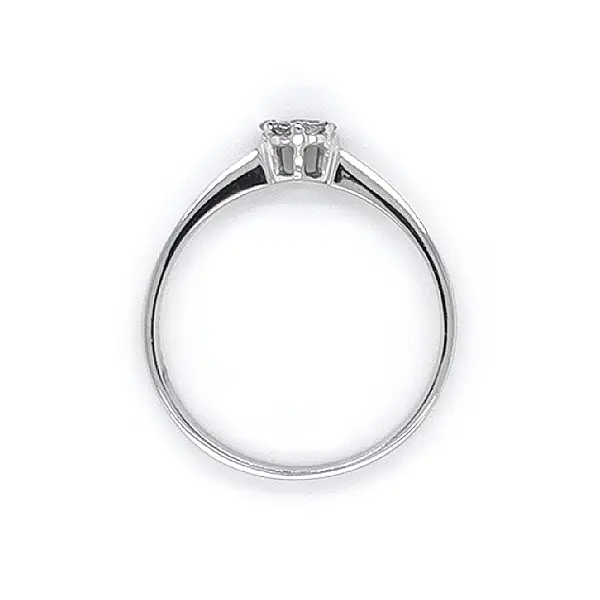 Nhẫn vàng trắng đính đá zircon trắng