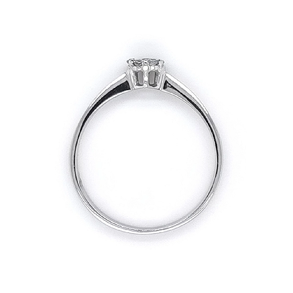 Nhẫn vàng trắng đính đá zircon trắng