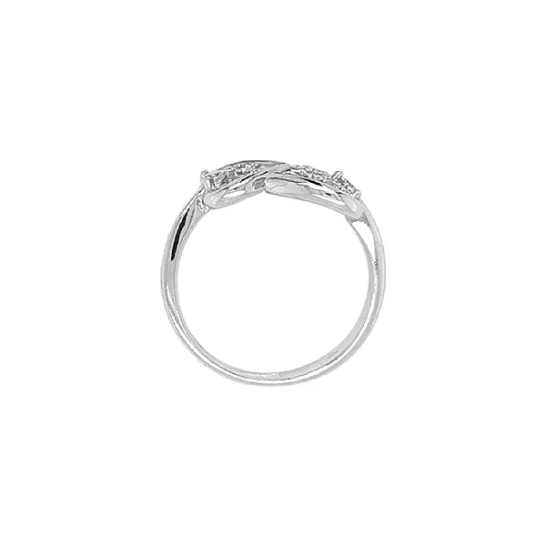 Nhẫn vàng đính đá zircon