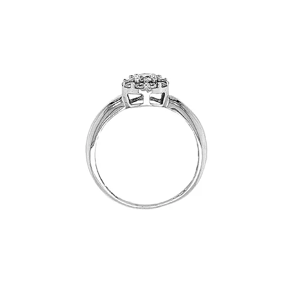 Nhẫn đính hôn bằng vàng với đá zircon