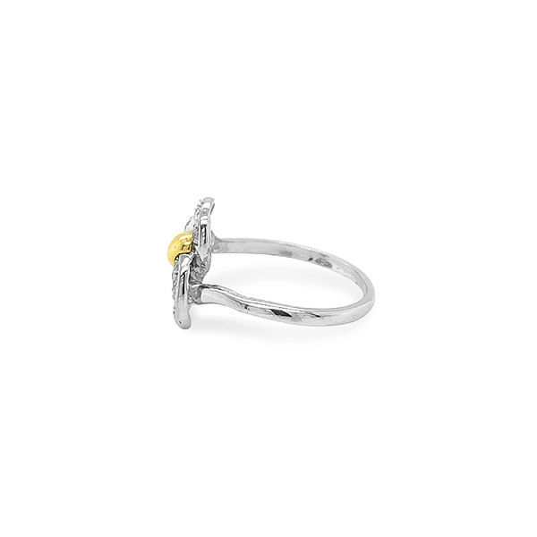 Nhẫn vàng đính đá zircon