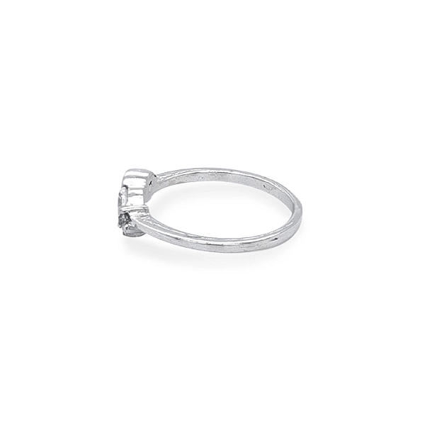 Nhẫn vàng đính đá zircon
