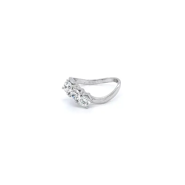 Nhẫn vàng trắng đính đá zircon trắng