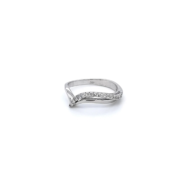 Nhẫn vàng trắng đính đá zircon trắng