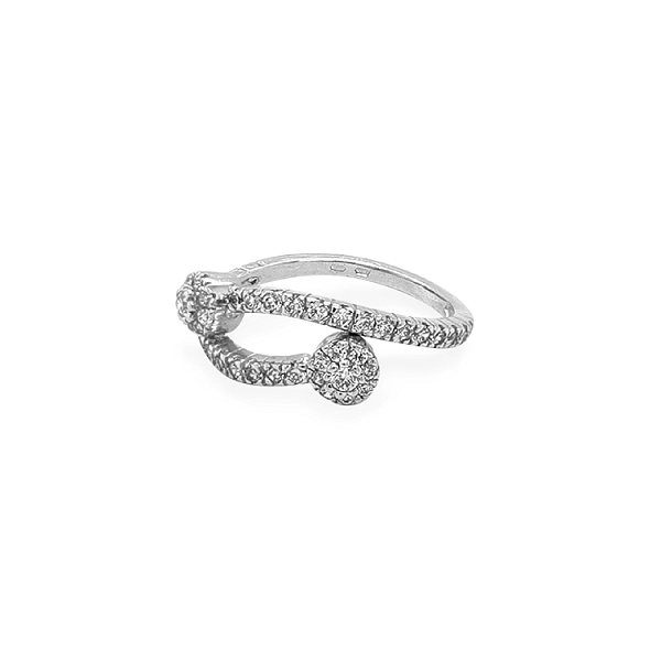 Nhẫn vàng đính đá zircon