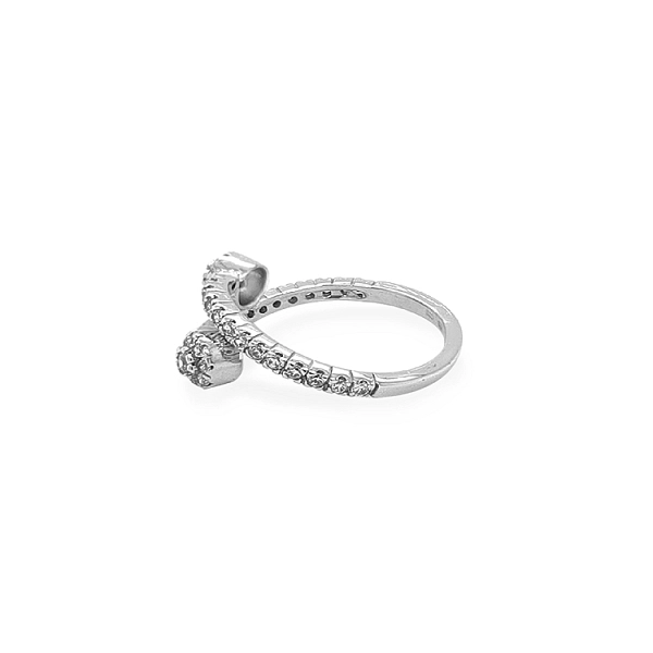 Nhẫn vàng đính đá zircon
