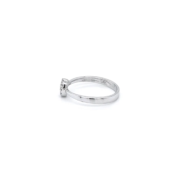 Nhẫn vàng trắng đính đá zircon trắng