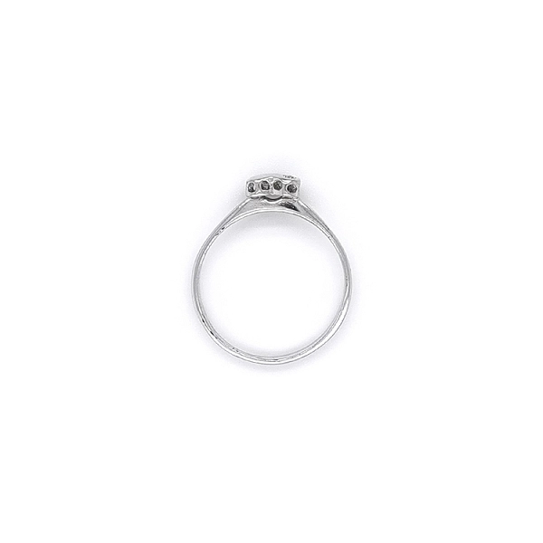 Nhẫn hình trái tim với vàng trắng và đá zircon