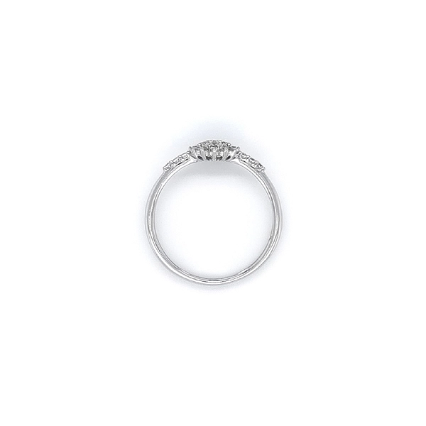 Nhẫn vàng trắng đính đá zircon trắng