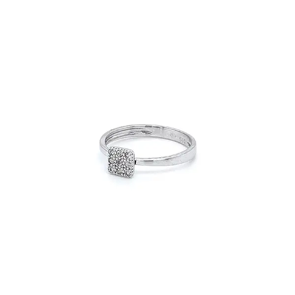 Nhẫn vàng trắng đính đá zircon trắng