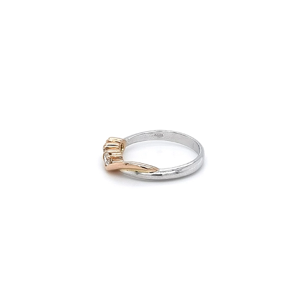 Nhẫn kết hợp vàng và zirconia