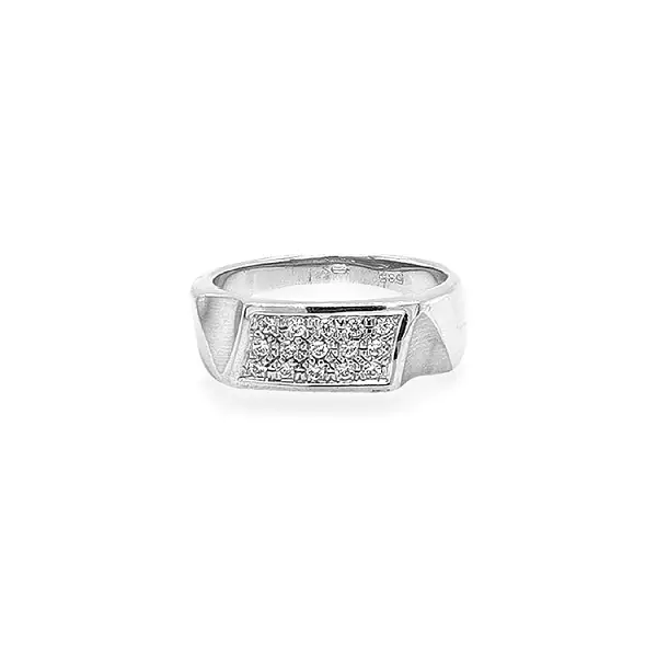 Nhẫn vàng đính đá zircon