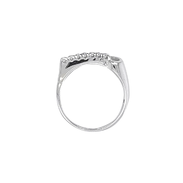 Nhẫn vàng đính đá zircon