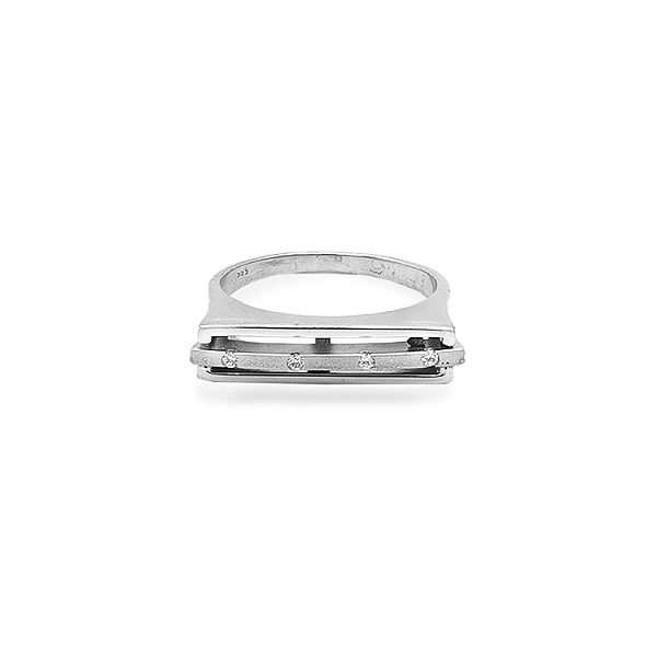 Nhẫn vàng đính đá zircon