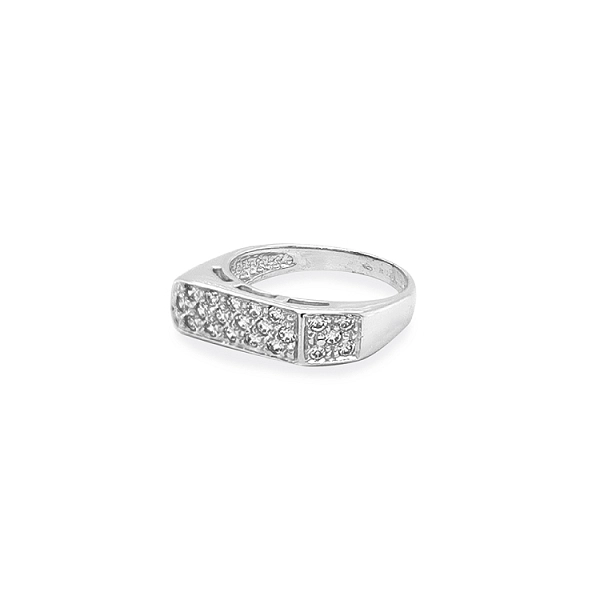 Nhẫn vàng đính đá zircon