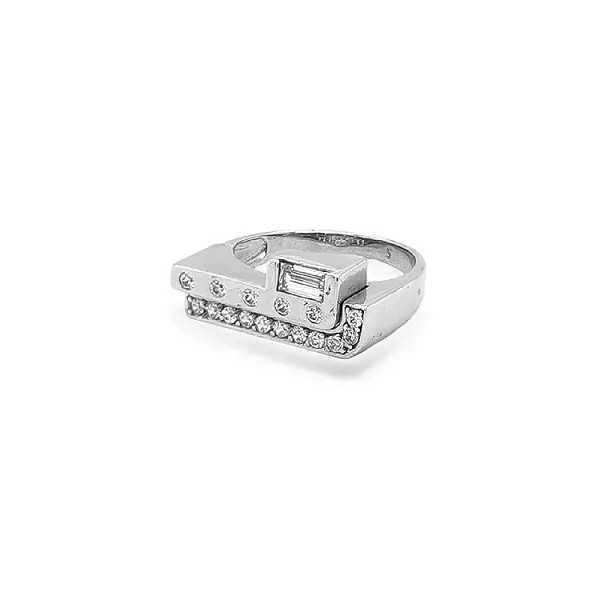 Nhẫn vàng đính đá zircon