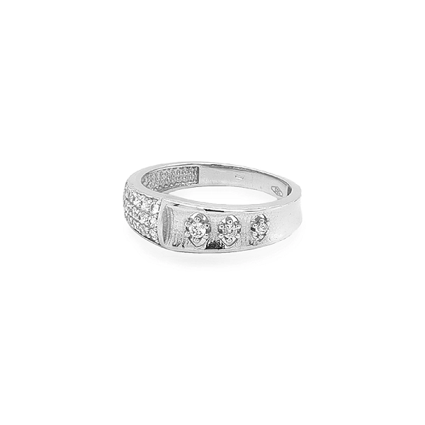 Nhẫn vàng đính đá zircon