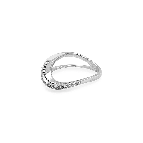 Nhẫn vàng đính đá zircon