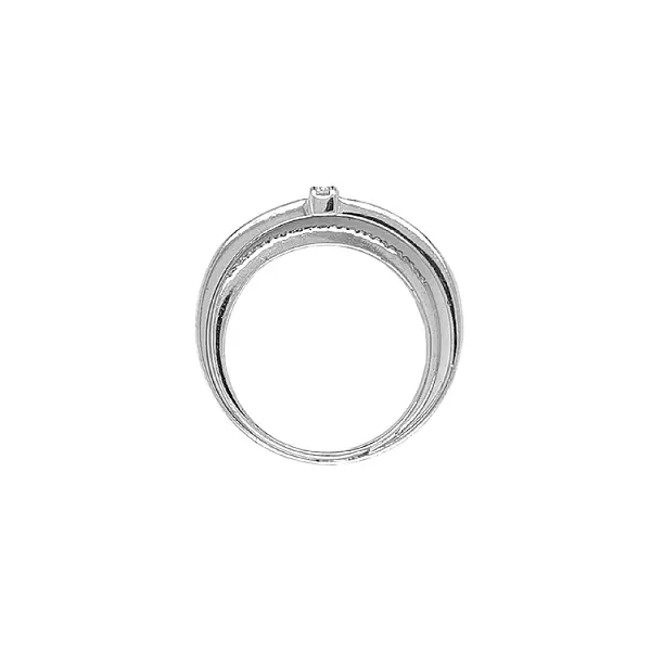 Nhẫn vàng đính đá zircon