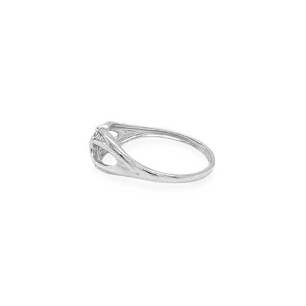 Nhẫn vàng đính đá zircon