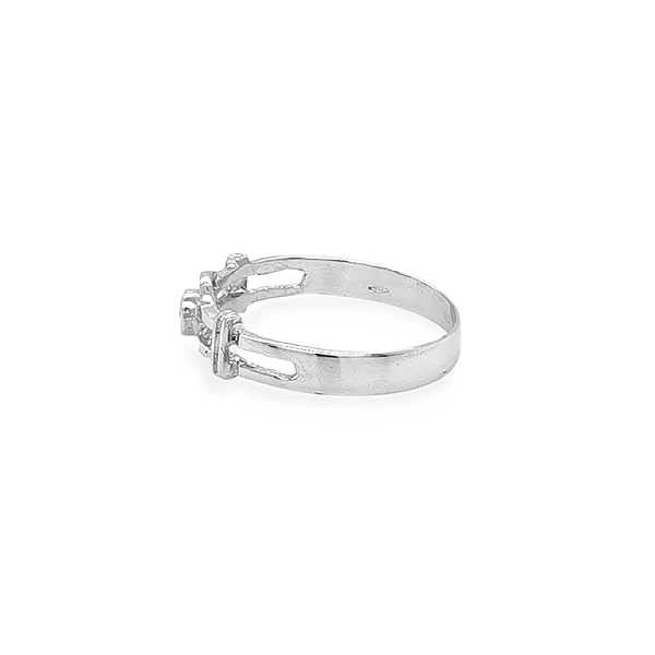 Nhẫn vàng đính đá zircon