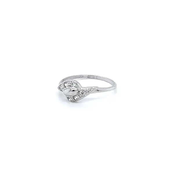Nhẫn vàng trắng đính đá zircon trắng