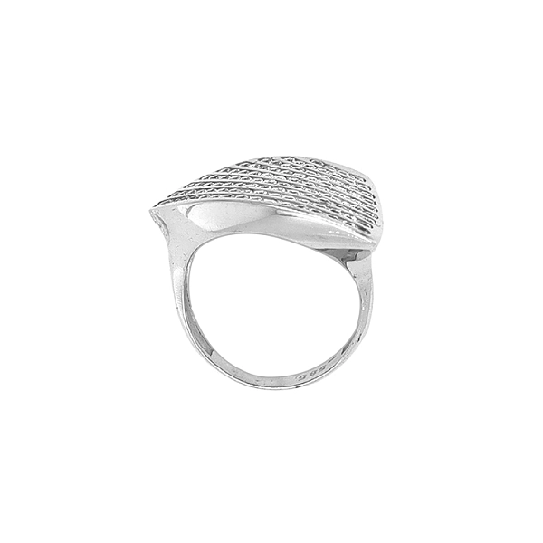 Nhẫn vàng đính đá zircon