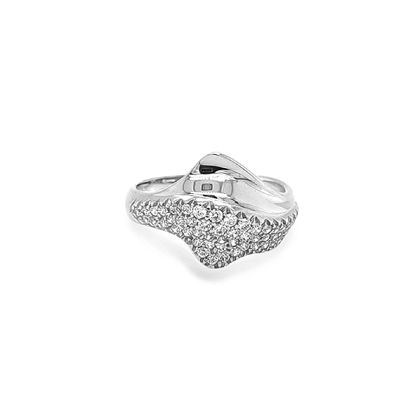 Nhẫn vàng đính đá zircon