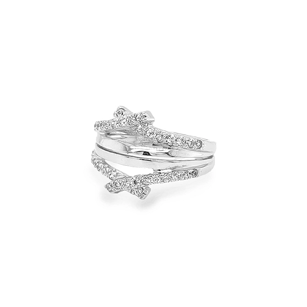 Nhẫn vàng đính đá zircon