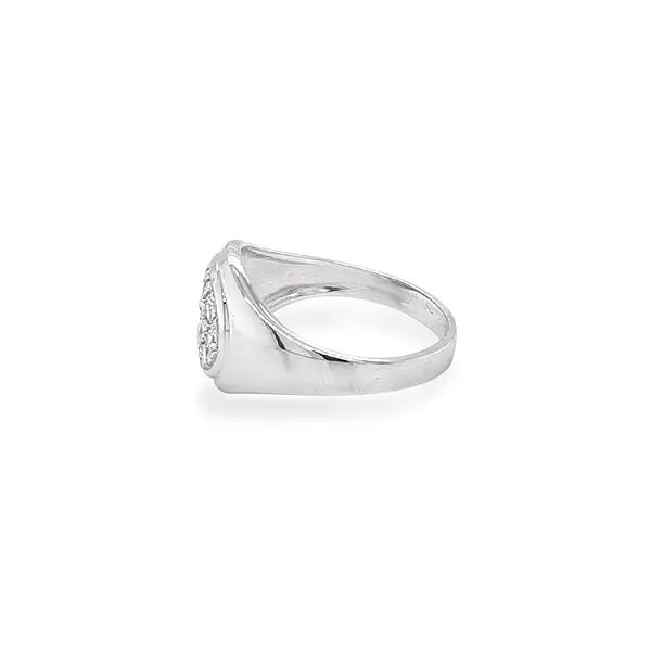 Nhẫn vàng đính đá zircon