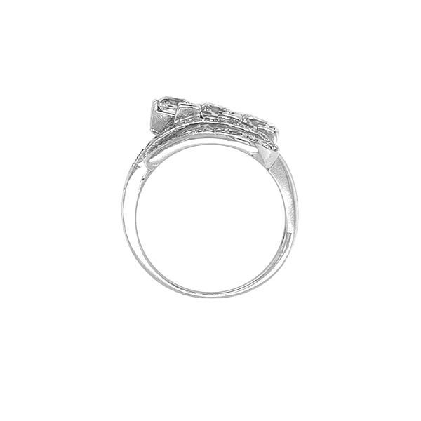 Nhẫn vàng đính đá zircon