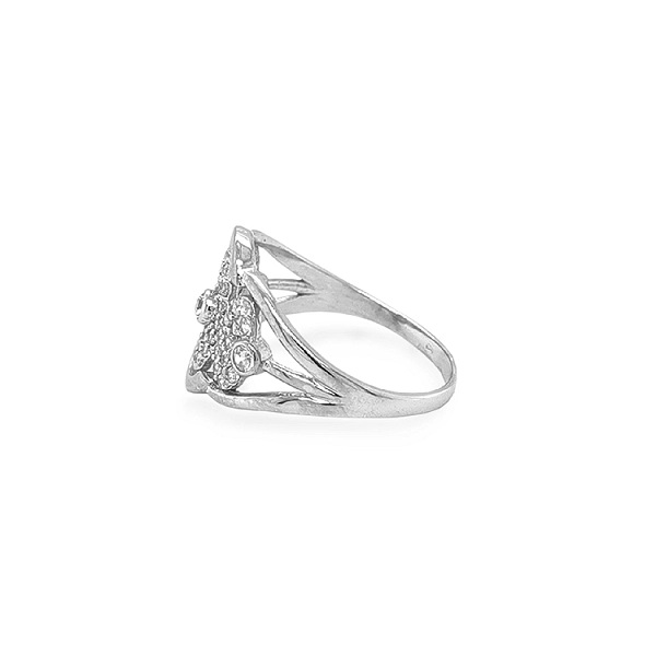 Nhẫn vàng đính đá zircon